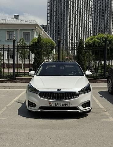 хендай венуе: Kia K7: 2018 г. — 1
