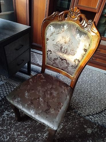 Стул для зала, Дерево