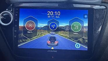 Автомобильная мультимедийная система Alpine с большим сенсорным