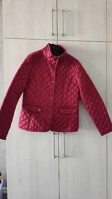деми куртки: Стёганая женская куртка демисезонная цвета фуксии/ягодный. В отличном — 3