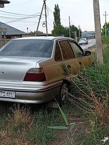 Daewoo Nexia: 2004 г., 1.5 л, Механика, Бензин, Седан — 7