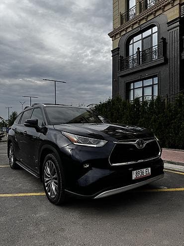 360: Toyota Highlander: 2021 г., 2.5 л, Автомат, Гибрид, Внедорожник — 7