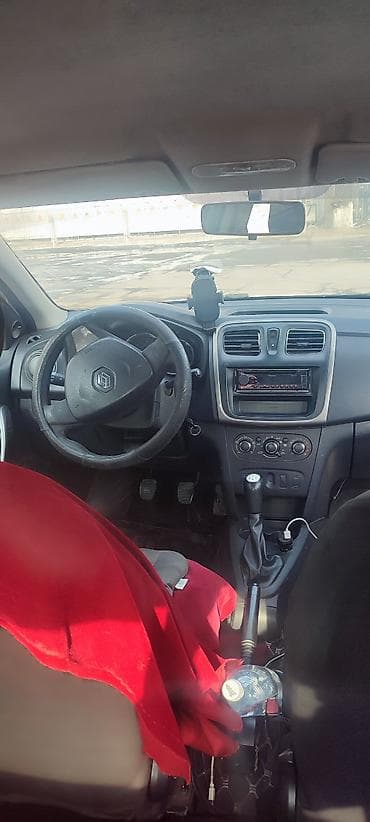 li 7 pro: Renault Logan: 2017 г., 1.6 л, Ручные, Бензин, Седан — 2