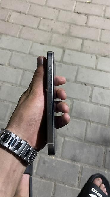 телефон мини айфон: IPhone 15 Pro, Б/у, 256 ГБ, Natural Titanium, Чехол, 82 % — 3