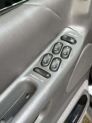 сиена машина цена: Ford : 1999 г., 4 л, Автомат, Бензин, Внедорожник — 8