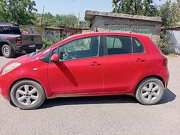 e60 m5: Toyota Yaris: 2008 г., 1.3 л, Механика, Бензин, Хэтчбэк — 2