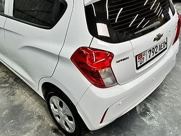 Унаа сатуу: Chevrolet Spark: 2017 г., 1 л, Автомат, Бензин, Хетчбек — 4