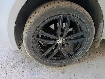 Skoda Octavia: 2016 г., 1.6 л, Автомат, Бензин, Лифтбек — 10