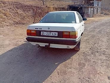 продаю ауди: Audi 100: 1989 г., 2 л, Механика, Бензин, Седан — 4