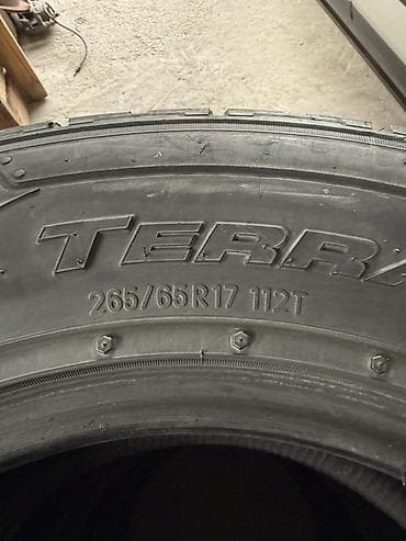 Продам комплект резины. Nitto Dura Grappler Highway Terrain 265/65/17 — 6