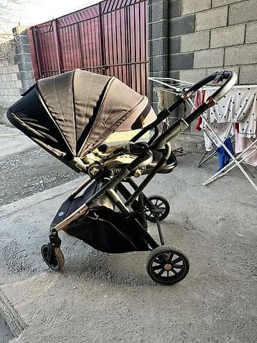Коляска, цвет - Черный
