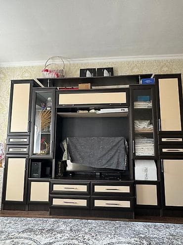 доска для спины: Гарнитур для зала, Тумба под ТВ — 1