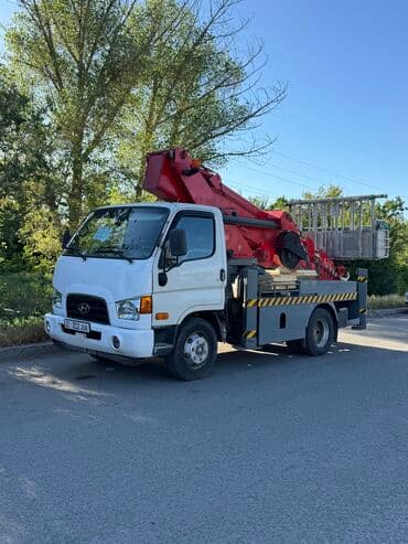 кампрес: Стрела 28 м, 300 т — 1