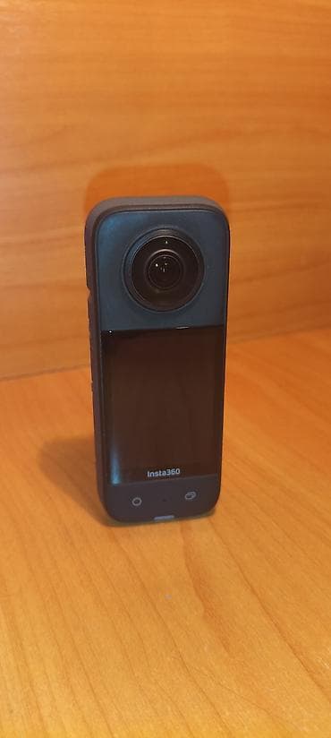 Фото и видеокамеры: В продаже панорамная камера Insta360 X3. Состояние идеальное, всё — 3