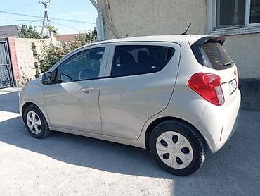 спарки: Chevrolet Spark: 2018 г., 1 л, Вариатор, Бензин, Хэтчбэк — 8