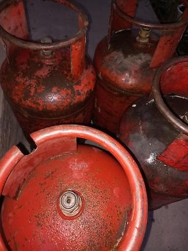 fuel tabs: Пропановые газовые баллоны красного цвета, стандартного типа для — 2