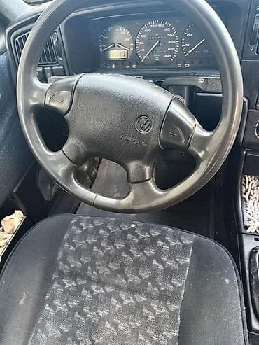 Унаа: Volkswagen Passat: 1993 г. — 2