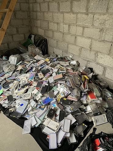 ноки: Чехол для телефона За всё 12.000 сом НОВЫЕ Состав лота: - — 3