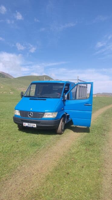 полик 5 д: Грузовик, Mercedes-Benz, Дубль, 3 т, Б/у — 7