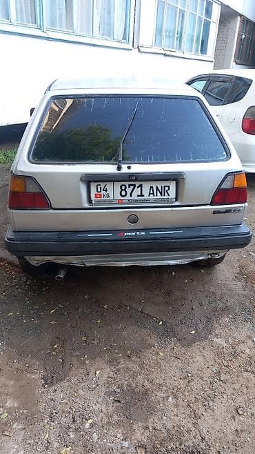 Volkswagen Golf: 1988 г., 1.8 л, Кол менен иштөөчү, Бензин, Хетчбек — 5