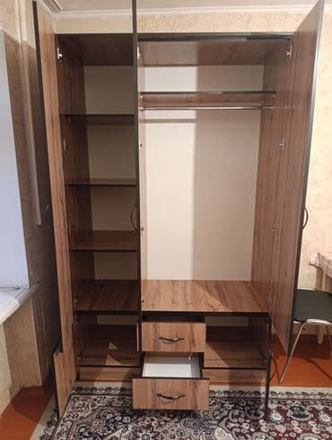 Кухонные шкафы: Шкаф для одежды, Б/у, Прямой, ЛДСП — 2