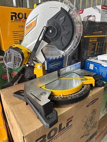 мелкий уголь: Торцовочная электропила Новый, 255 мм, Платная доставка — 1