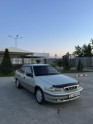 Daewoo Nexia: 2007 г., 1.5 л, Механика, Бензин, Седан