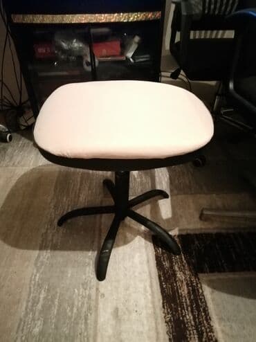 Кычкылтек жаздыктары: Стул крутящийся — 5