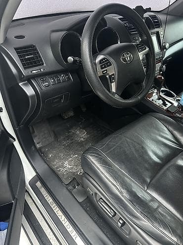 m5 e60: Toyota Highlander: 2011 г., 3.5 л, Автомат, Бензин, Внедорожник — 6