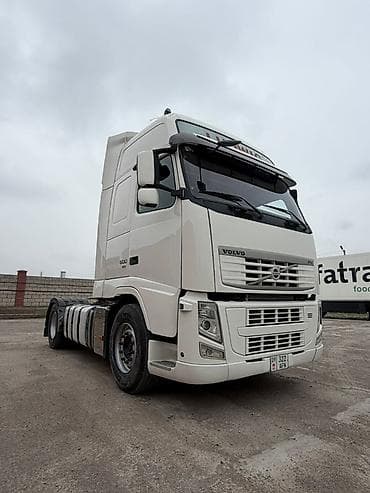 camry 55 exclusive: Тягач, Volvo — 7