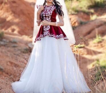 Платье на “ Кыз узатуу”
 Одета один раз. Почти новый
10000сом