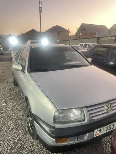 шины на 16 размер: Volkswagen Vento: 1993 г., 1.8 л, Механика — 3