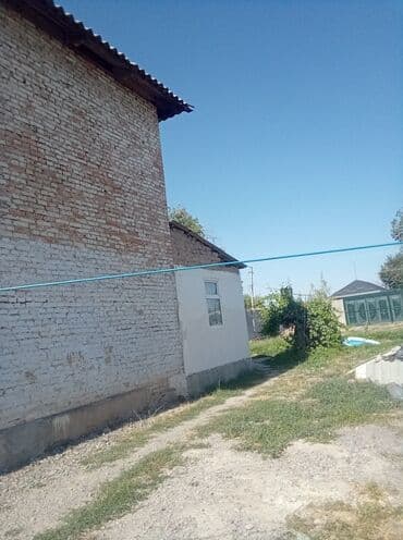 пол дома центр: Дом, 300 м², 6 комнат, Собственник, Старый ремонт — 4