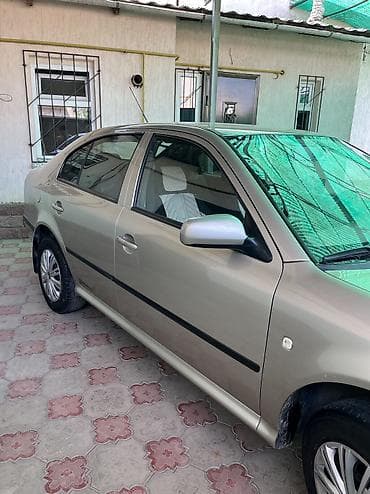 Skoda Octavia: 2005 г., 1.6 л, Кол менен иштөөчү, Бензин, Седан — 2