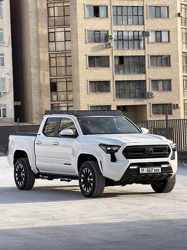 машн: Toyota Tacoma: 2024 г., 2.4 л, Автомат, Бензин, Внедорожник — 3