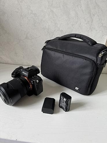 видеокамеры наблюдения видеорегистраторы: Беззеркальная камера Sony α7R III с объективом и аксессуарами - — 6