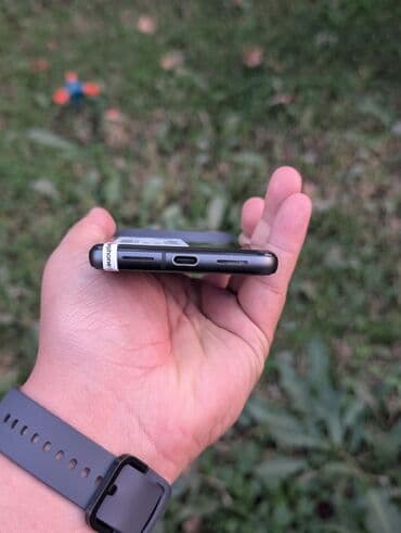 планшет не дорого: Google Pixel 8, Колдонулган, 256 ГБ, түсү - Кара, 1 SIM, eSIM — 6