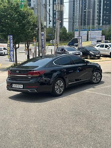 e klass: Kia K7: 2019 г., Седан — 10
