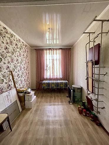 мини гараж: 3 комнаты, 67 м², Пишпек Сталинка, 2 этаж, Косметический ремонт — 6