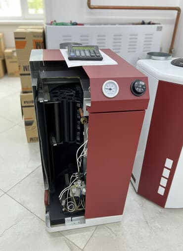 Отопительный котел с панелью управления, манометром и регулятором at lalafo.kg Отопительный котел с панелью управления, манометром и регулятором