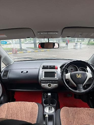 хонда фит гранат: Honda Fit: 2006 г., 1.3 л, Автомат, Бензин, Хэтчбэк — 5