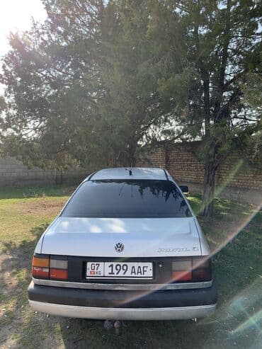 Продажа авто: Volkswagen Passat: 1988 г., 1.8 л, Механика, Бензин, Седан — 4