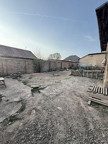 дом в талас: 🚨 Срочно! Горячее предложение в районе Пишпек! Продаётся отличный — 5