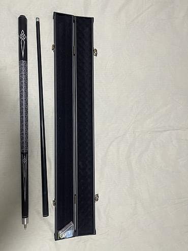 бильярдные кийи: Бильярдный кий в комплекте с жестким кейсом. Состав набора: - — 1