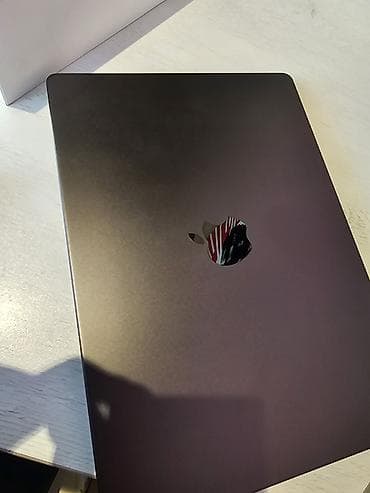 macbook lalafo: Срочно продаю Apple MacBook Pro с чипом М4pro midnight, 24/512 gb. В — 5