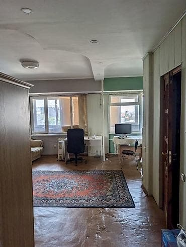 Недвижимость: 1 комната, 33 м², Цум Индивидуалка, 11 этаж, Старый ремонт — 2