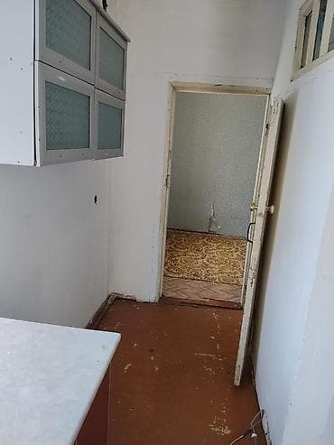 продаю дом в ак ордо 1: 60 м², 3 комнаты, Забор, огорожен, Парковка — 7