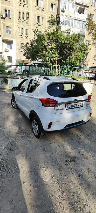 кузов в сборе: BYD E2: 2018 г., Электромобиль — 5