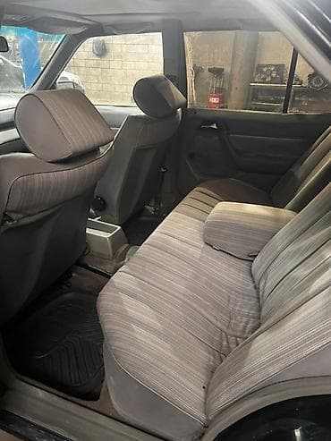 продаю через банк: Mercedes-Benz W124: 1989 г., 2.6 л, Механика, Бензин, Седан — 9