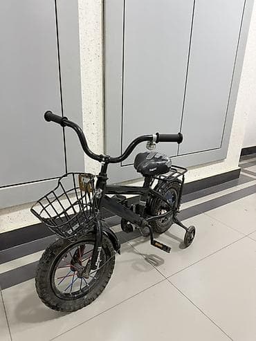 Балдар үчүн велосипеддер: Нерабочий Детский велосипед с дополнительными боковыми колёсами — 1